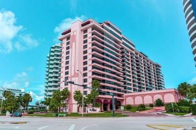 El hotel Alexander rosa