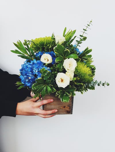 blue flower arrangement