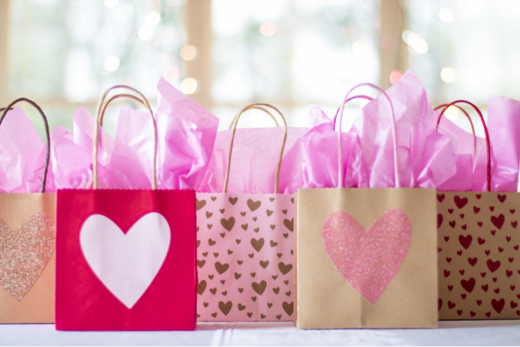 Dos and Don'ts on How to Make a Gift Bag for your Event Guests