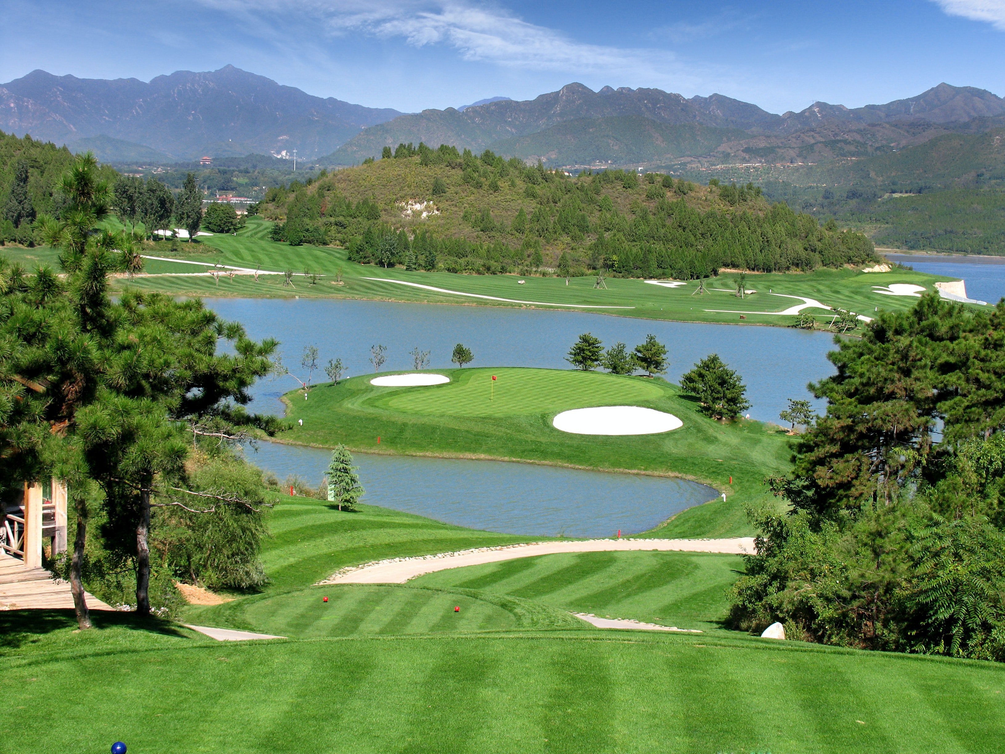 11 Golf Courses With A ‘Green’ View  For Your Next Party Or Event