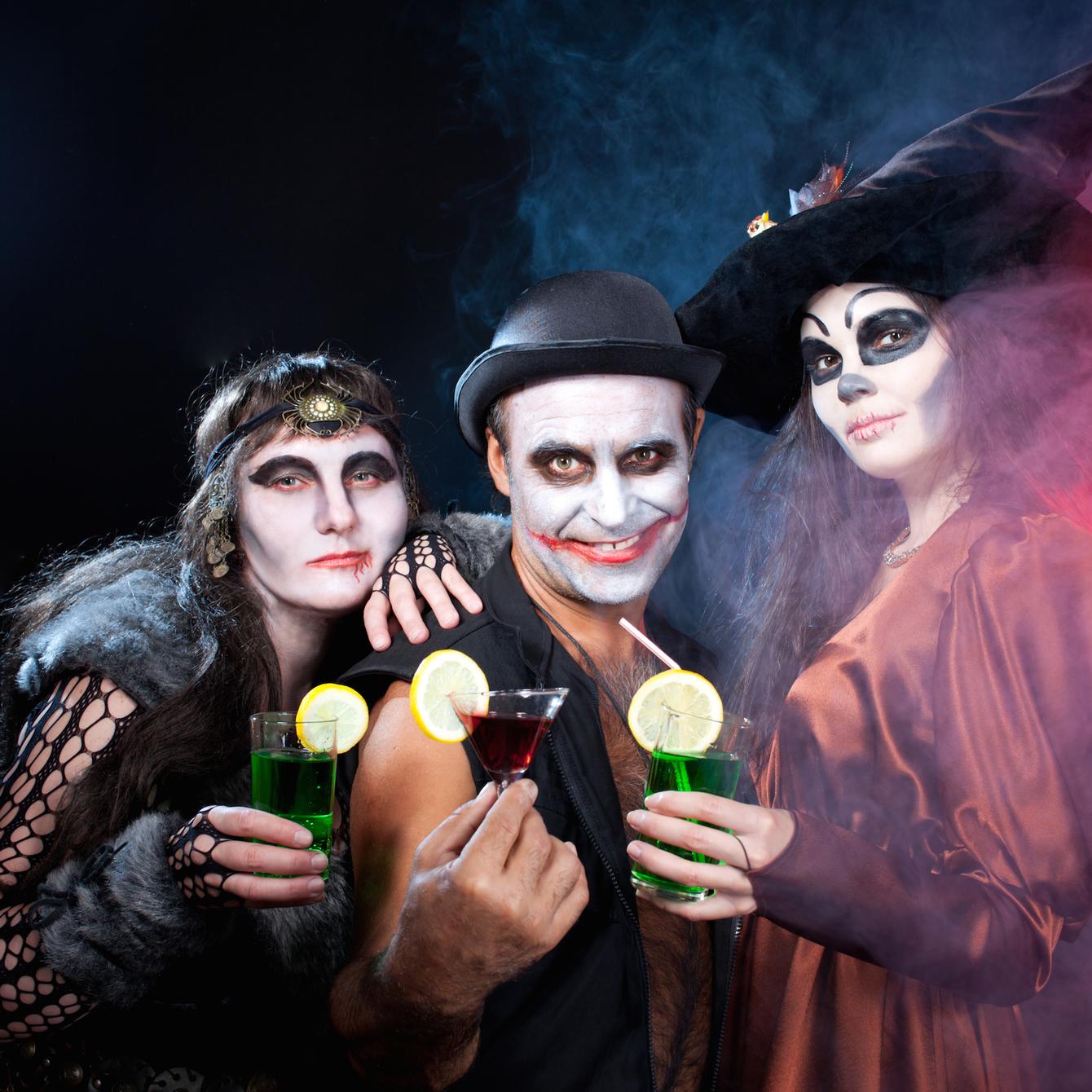 7 Ideas For An Adult Halloween Party 2616