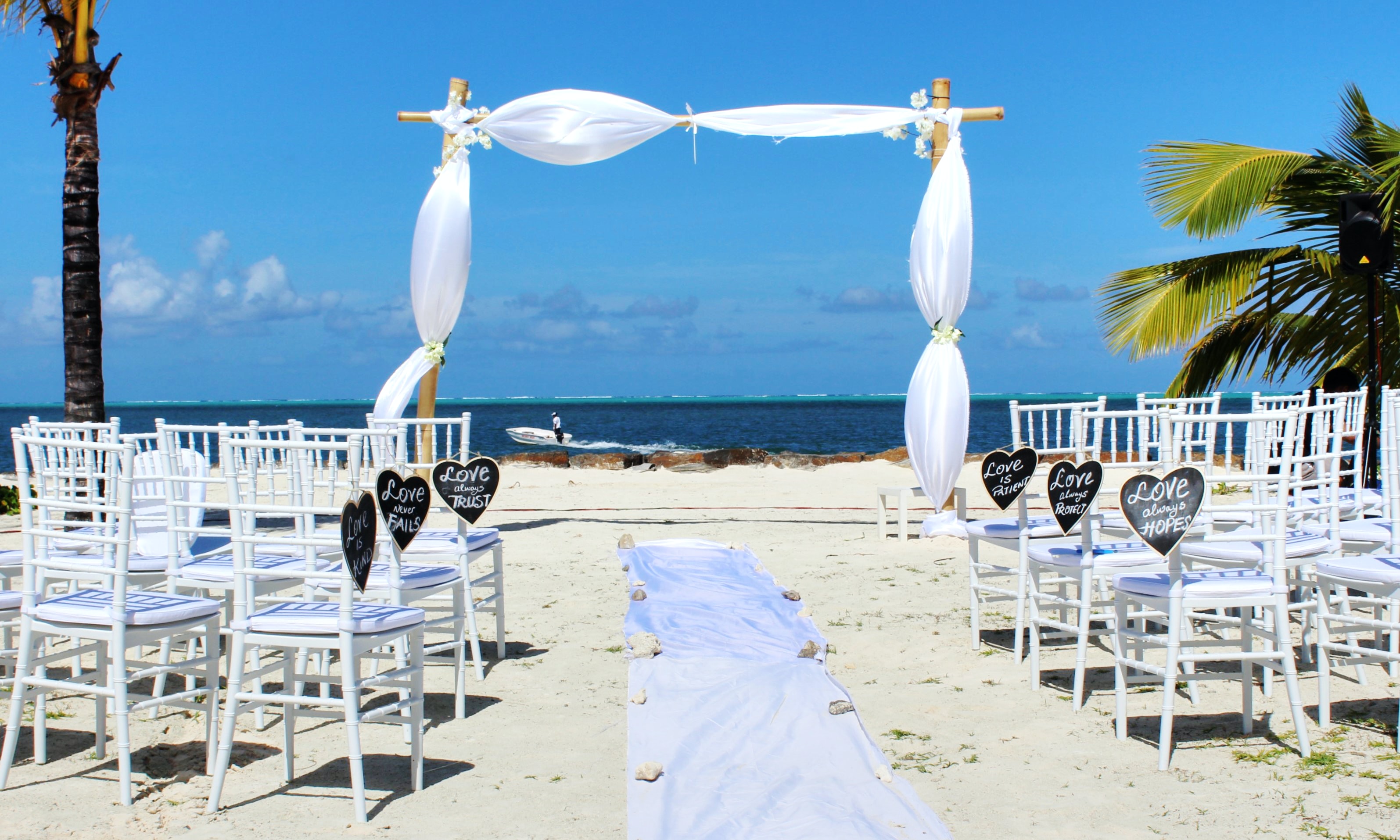 What to Expect During a Destination Wedding as a Guest